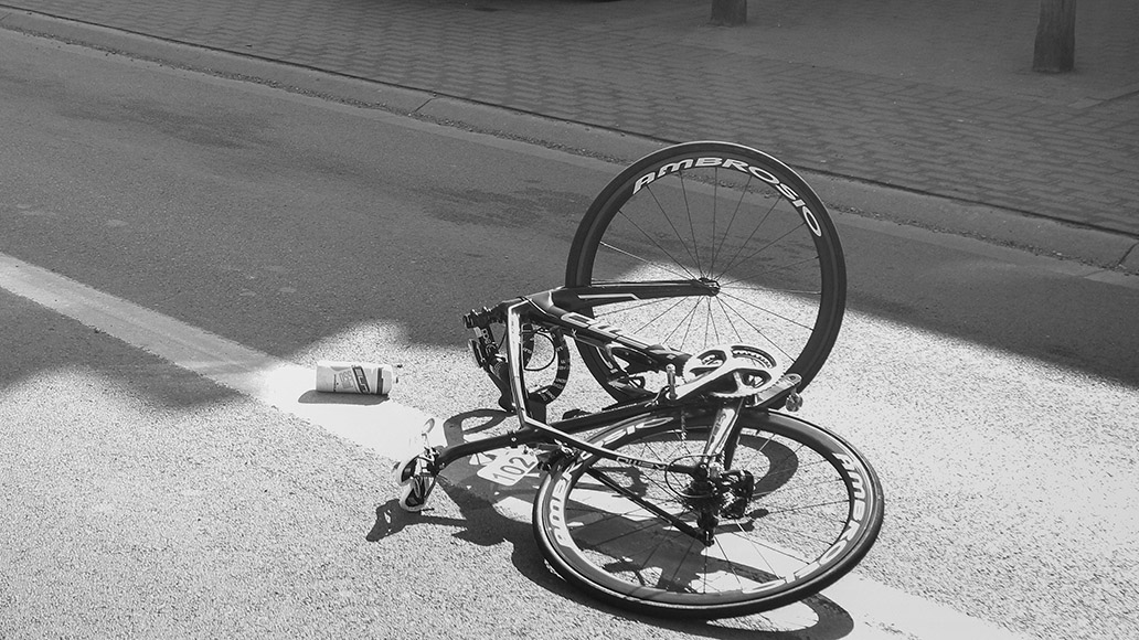 Junger Rennradprofi stirbt nach Sturz