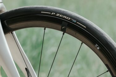 Ganzjahres-Reifen: Pirelli Zero neue P Race Der 4S